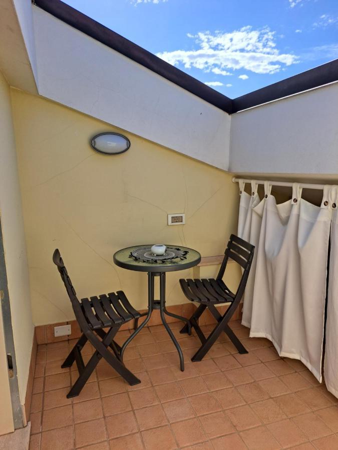 Mansarda Di Grazy Apartamento Citta Sant'Angelo Exterior foto